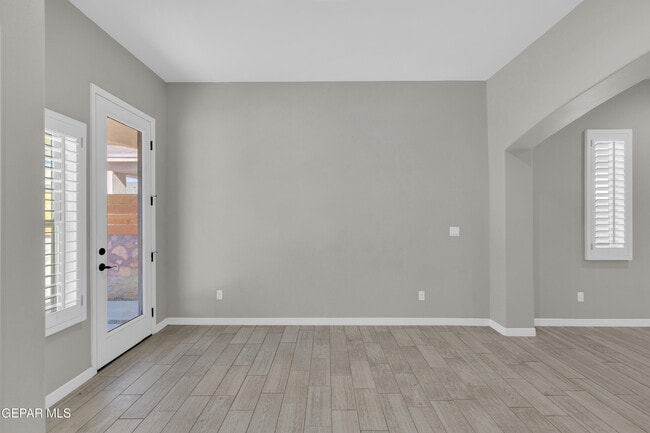 Building Photo - 10613 Hidden Palm Pl