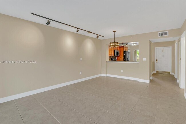 Building Photo - 9537 Weldon Cir