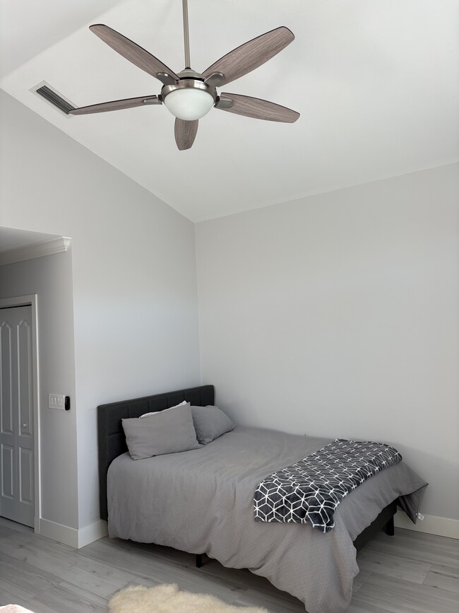 Building Photo - 1050 Lytham Ct