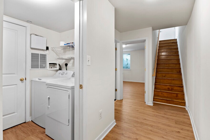 Building Photo - 1643 Fitzwater St