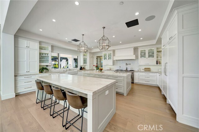 Building Photo - 2037 Delphine Ln