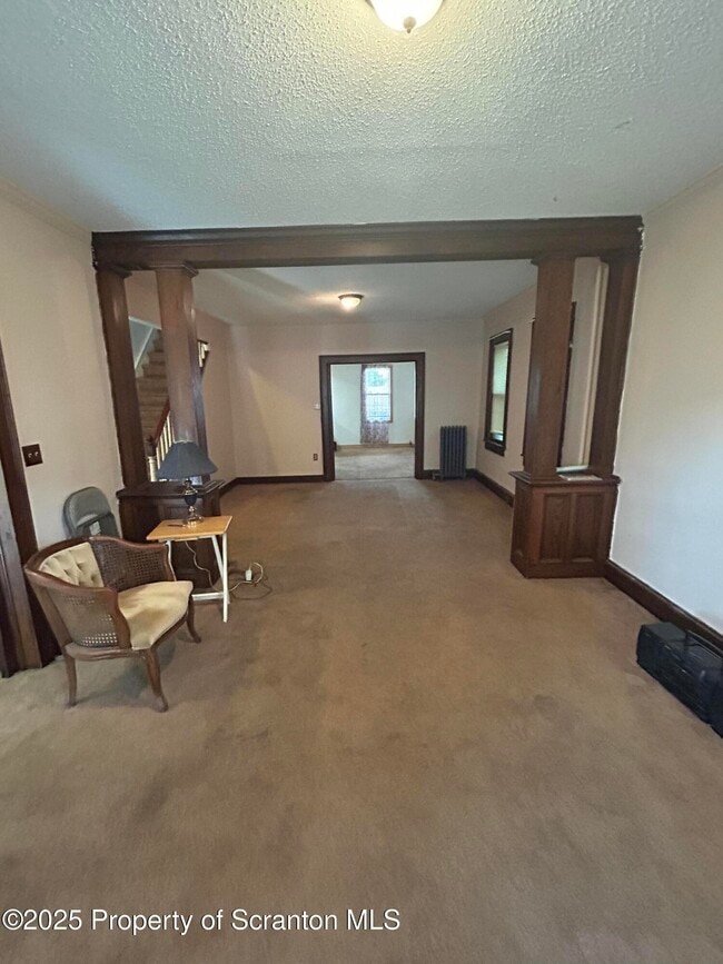 Building Photo - 1180 W Elm St