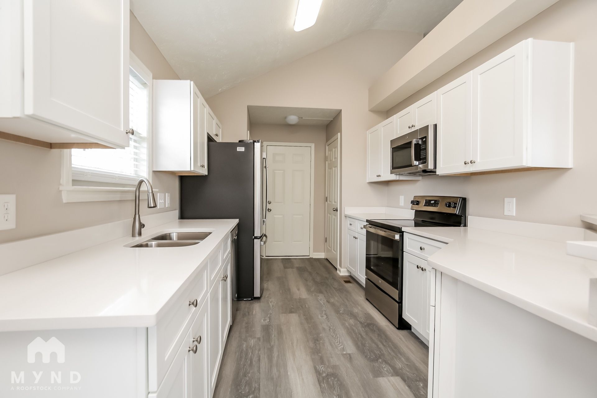 Building Photo - 6216 Rocky Top Dr