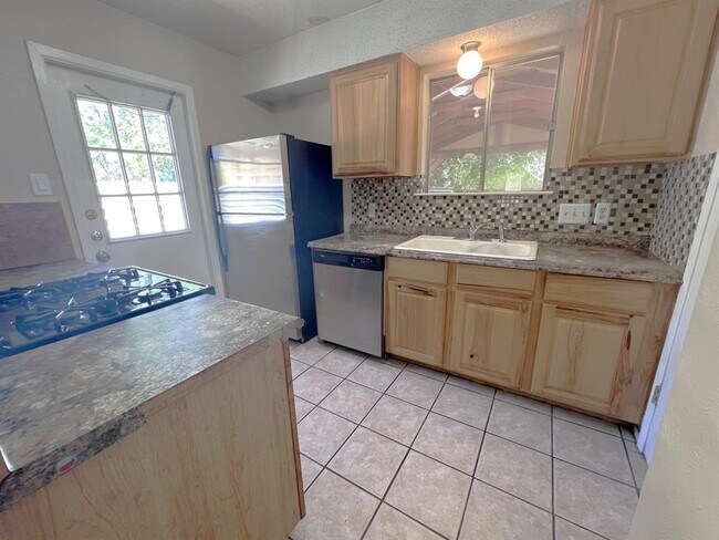 Building Photo - 7317 Dixie Dr