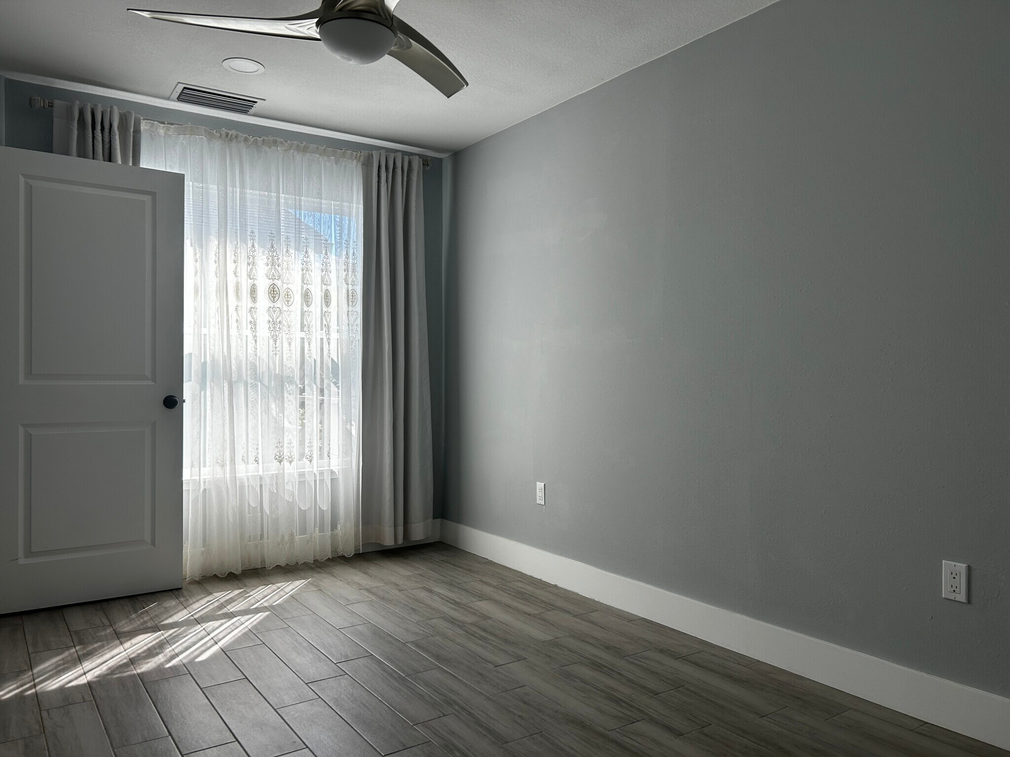 Building Photo - 3024 Woodpine Cir