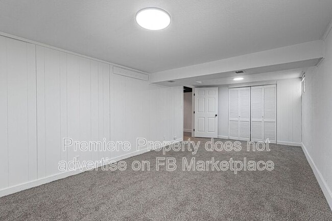 Building Photo - 12605 Jackson Ave