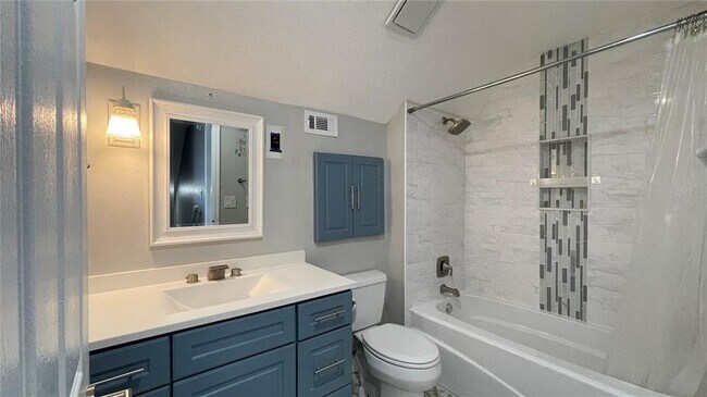 Building Photo - 3791 Huntwicke Blvd