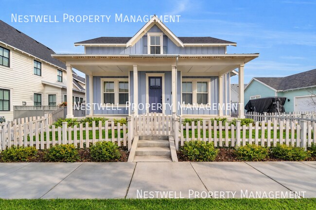 Building Photo - 10907 Paddle Board Way