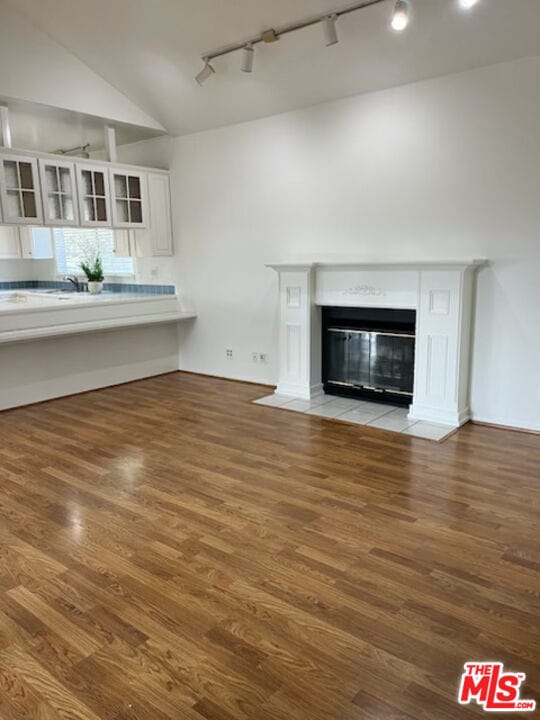 Building Photo - 2561 Mayfield Ave