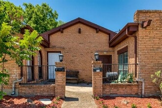 Building Photo - 5300 Wonder Dr