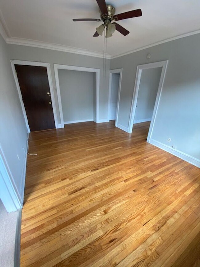 Building Photo - Evanston 1BR! Heat included - Puple Line!