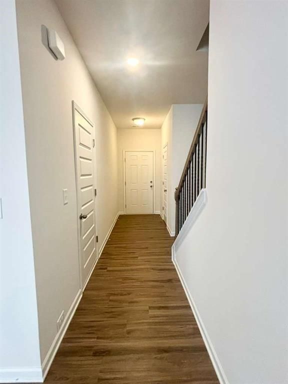 Building Photo - 503 Alma St