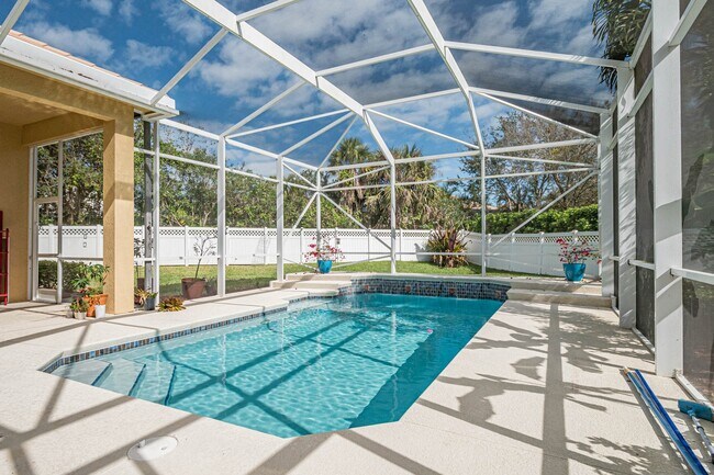 Building Photo - 4229 Diamond Square