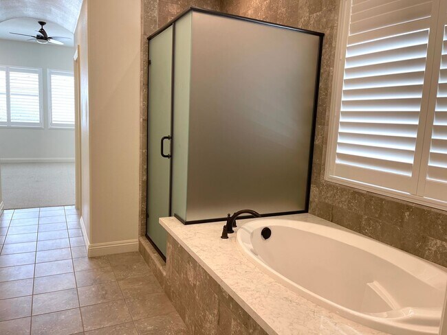 Building Photo - COMING SOON! - Belcourt Seven Oaks