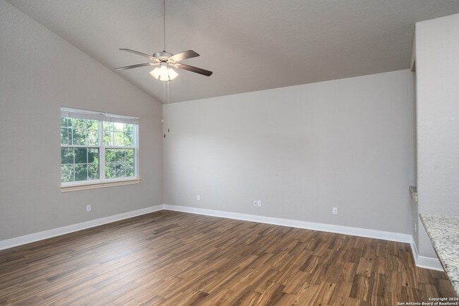 Building Photo - 3067 View Ridge Dr