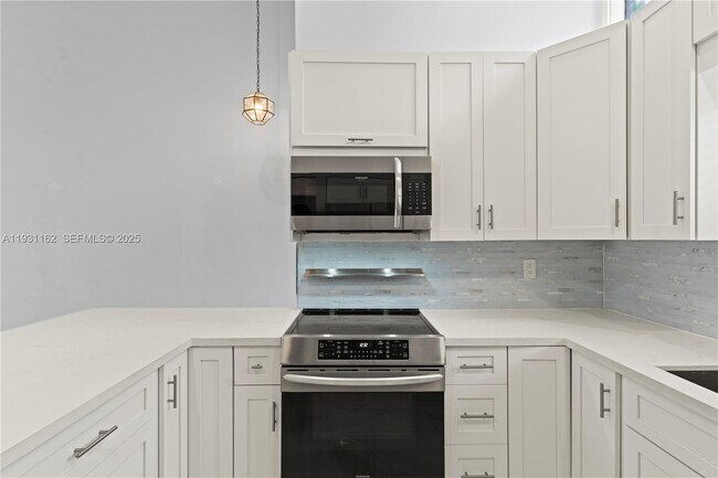 Building Photo - 9301 SW 130th St