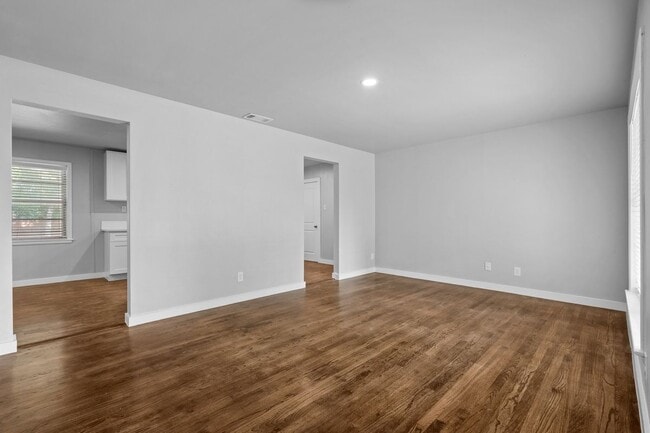 Building Photo - 8815 Hackney Ln