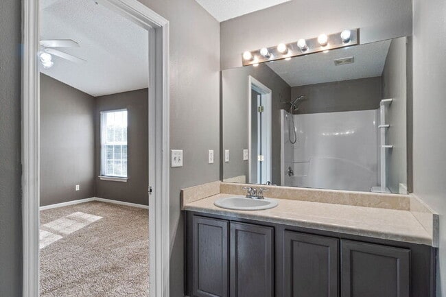 Building Photo - 266 Swaying Pine Ct