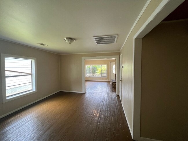 Building Photo - 3 bedroom 1 bathroom home in West Tuscaloosa