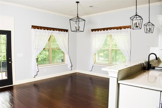 Building Photo - 312 Sherwood Trail