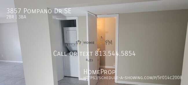 Building Photo - 3857 Pompano Dr SE