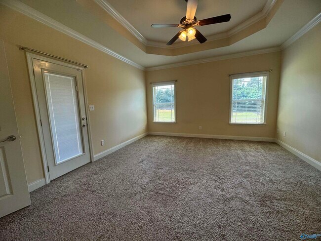 Building Photo - 475 E Mossyleaf Dr SW