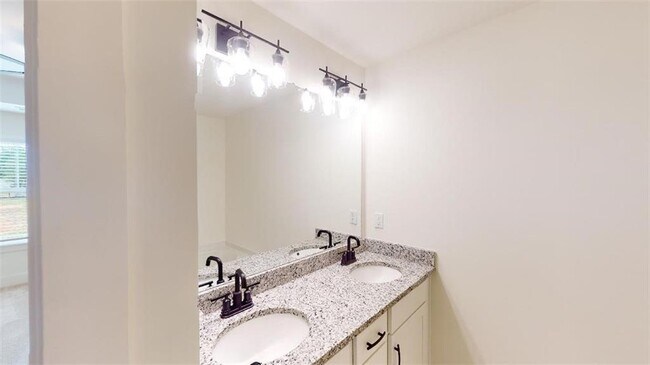 Building Photo - 5873 Greystone Dr