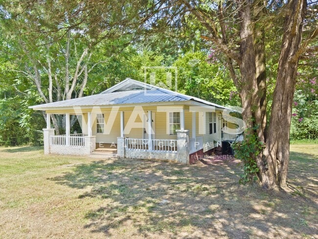 Primary Photo - 3 Bedroom Home in Graysville
