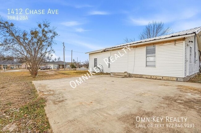 Building Photo - 1412 Chase Ave