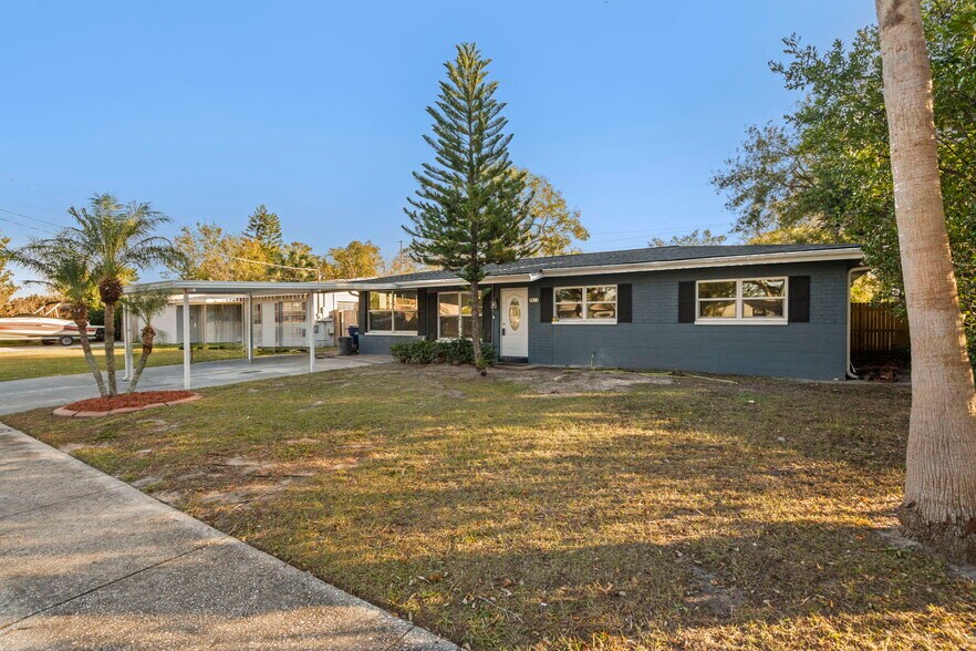 Building Photo - 3612 W Leila Ave
