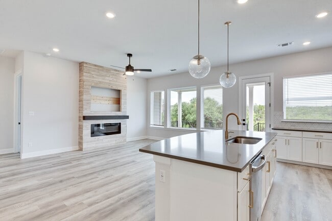 Building Photo - 265 Moonlit Stream Pass