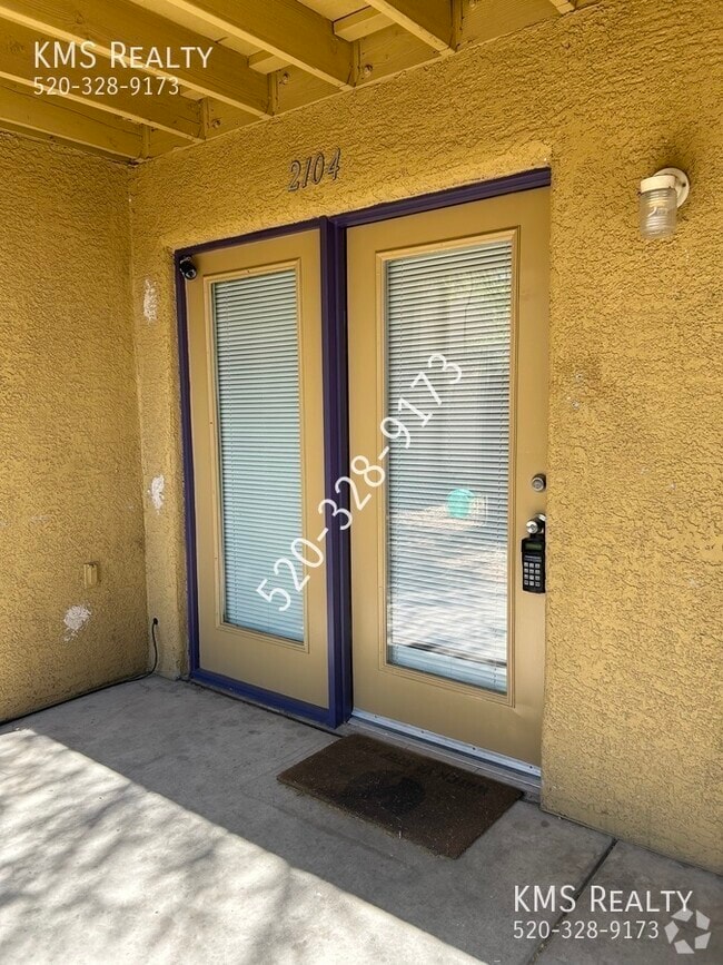 Building Photo - 5126 E Bellevue St
