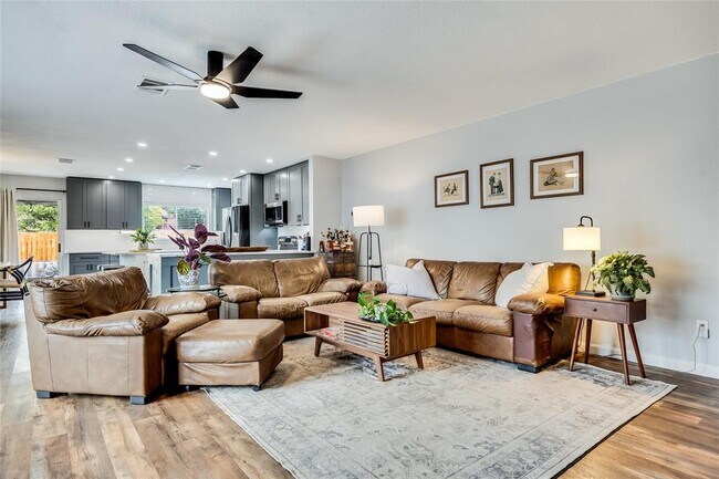 Building Photo - 721 Betterman Dr