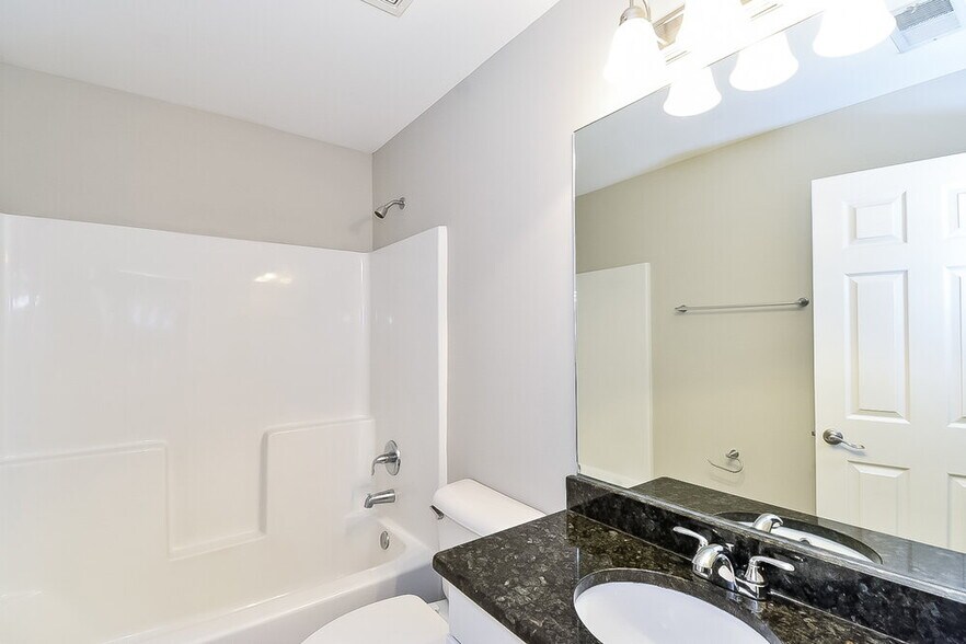 Building Photo - 4085 Colton Dr