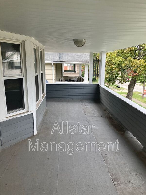 Building Photo - 1550 Glenmont Rd