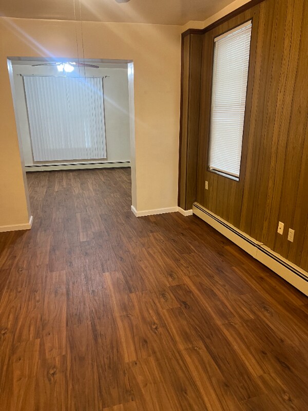 Building Photo - 128-130 Barney St