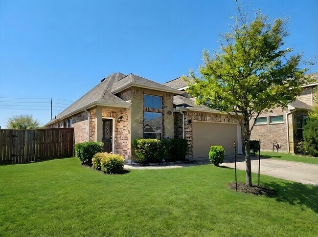 Building Photo - 23603 Villa Lisa Dr