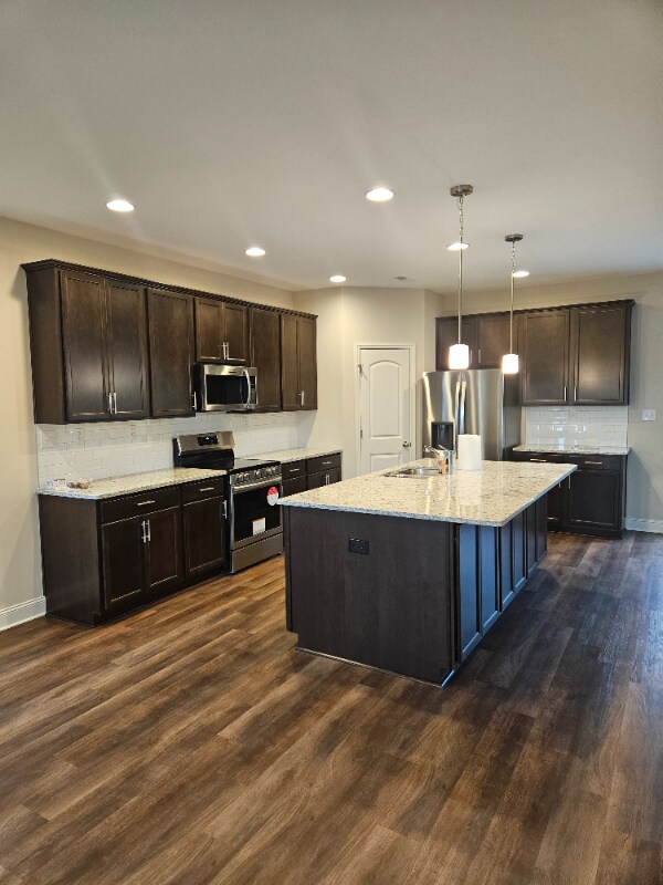 Building Photo - 1836 Silver Chapel Dr