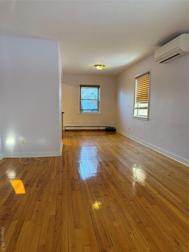 Building Photo - 110-55 64th Rd