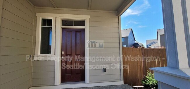 Building Photo - 6925 Honeylocust Ct NE