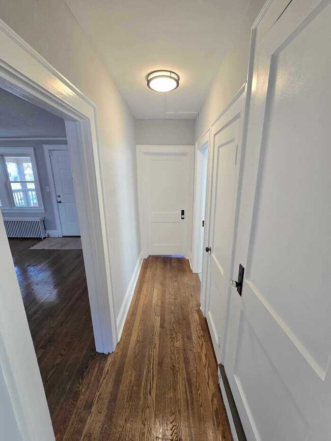 Building Photo - 3504 Chesapeake Blvd