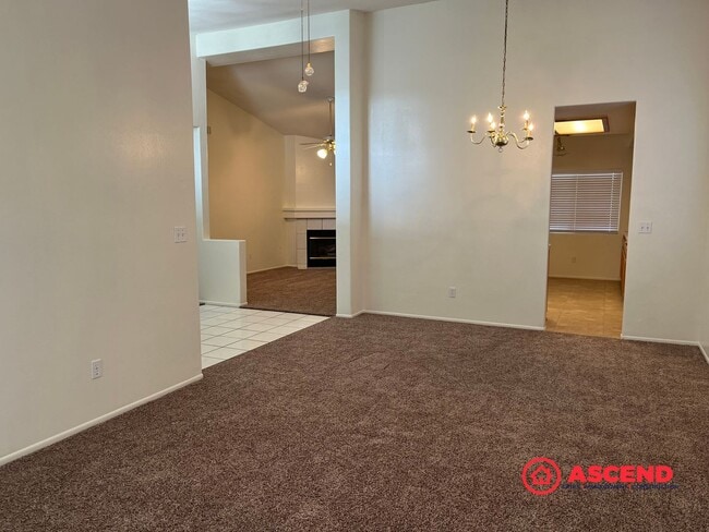 Building Photo - Lovely Home In Southwest Bakersfield!