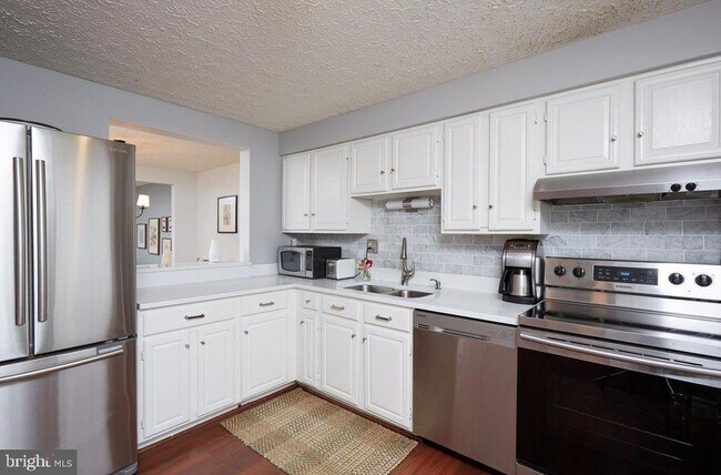 Building Photo - 7705 Fawn Ct