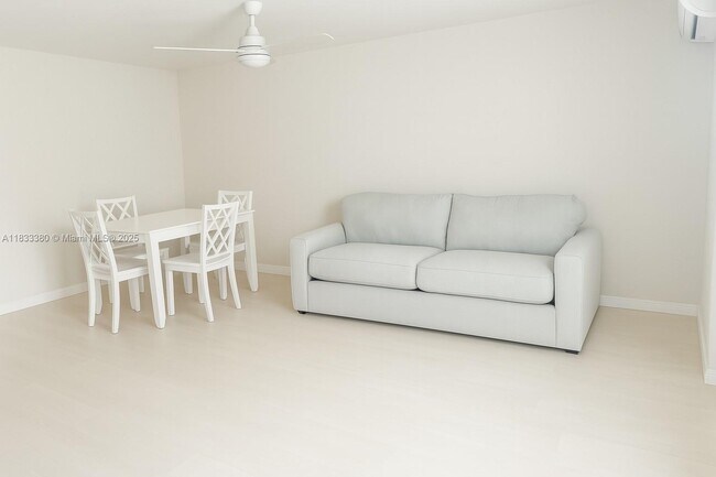 Building Photo - 2305 Tamarind Dr