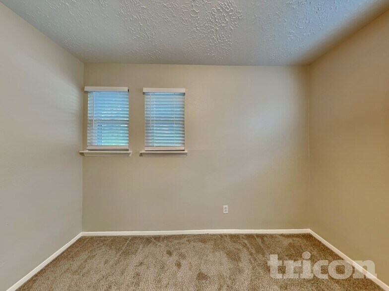 Building Photo - 4238 Burkegate Dr