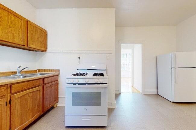 Floorplan - 5411-5421 S. Ellis Avenue