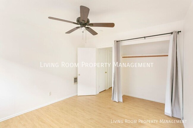 Building Photo - Remodeled 1BR/1BA in the Overlook Neighbor...
