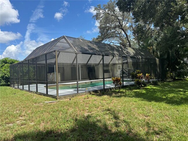 Building Photo - 120 Annwood Rd