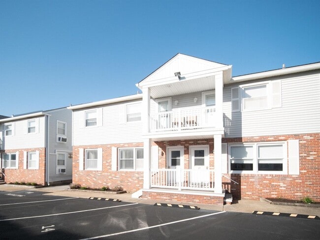 Building Photo - 9506 Ventnor Ave