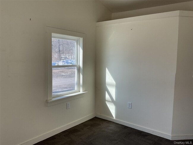 Building Photo - 1114-1114 NY-94